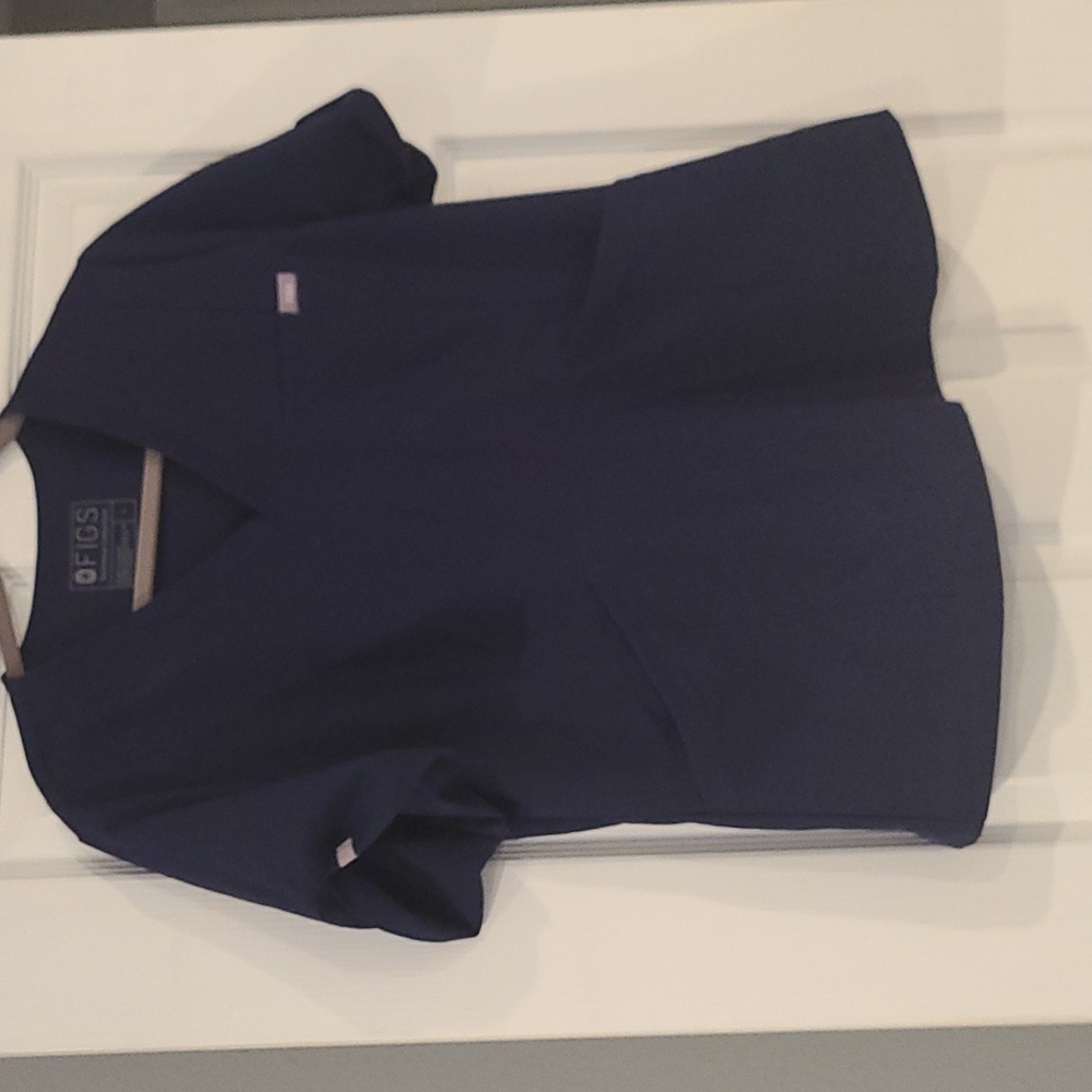 Figs navy Large Scrub top